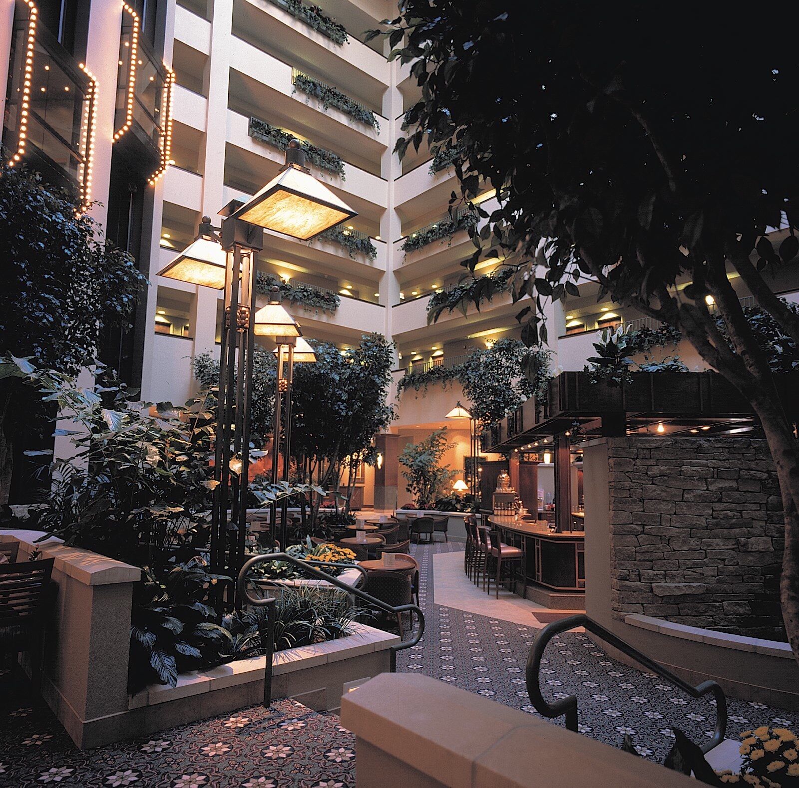 Hotel Topeka At City Center Exterior foto